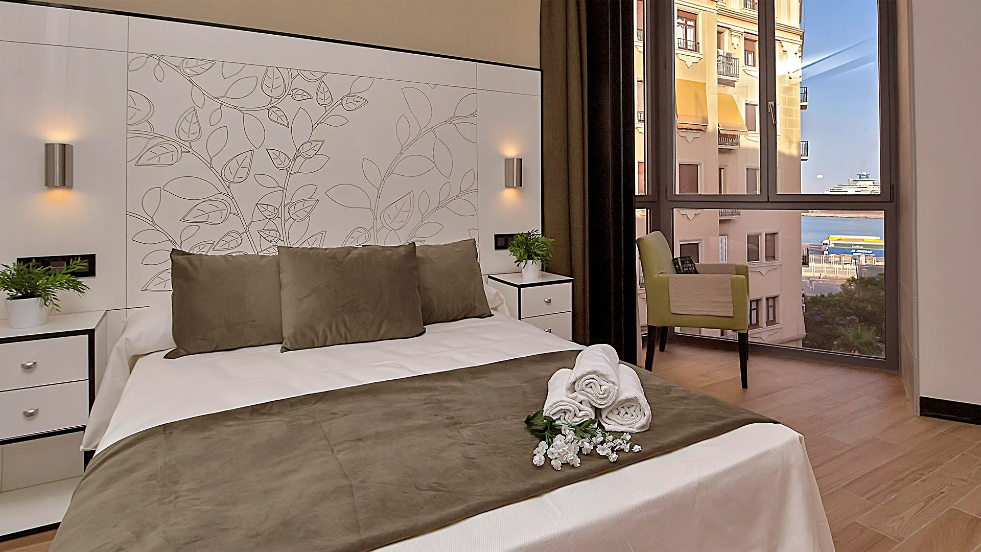 Apartment Apartamentos Suites Oficentro Deluxe Malaga