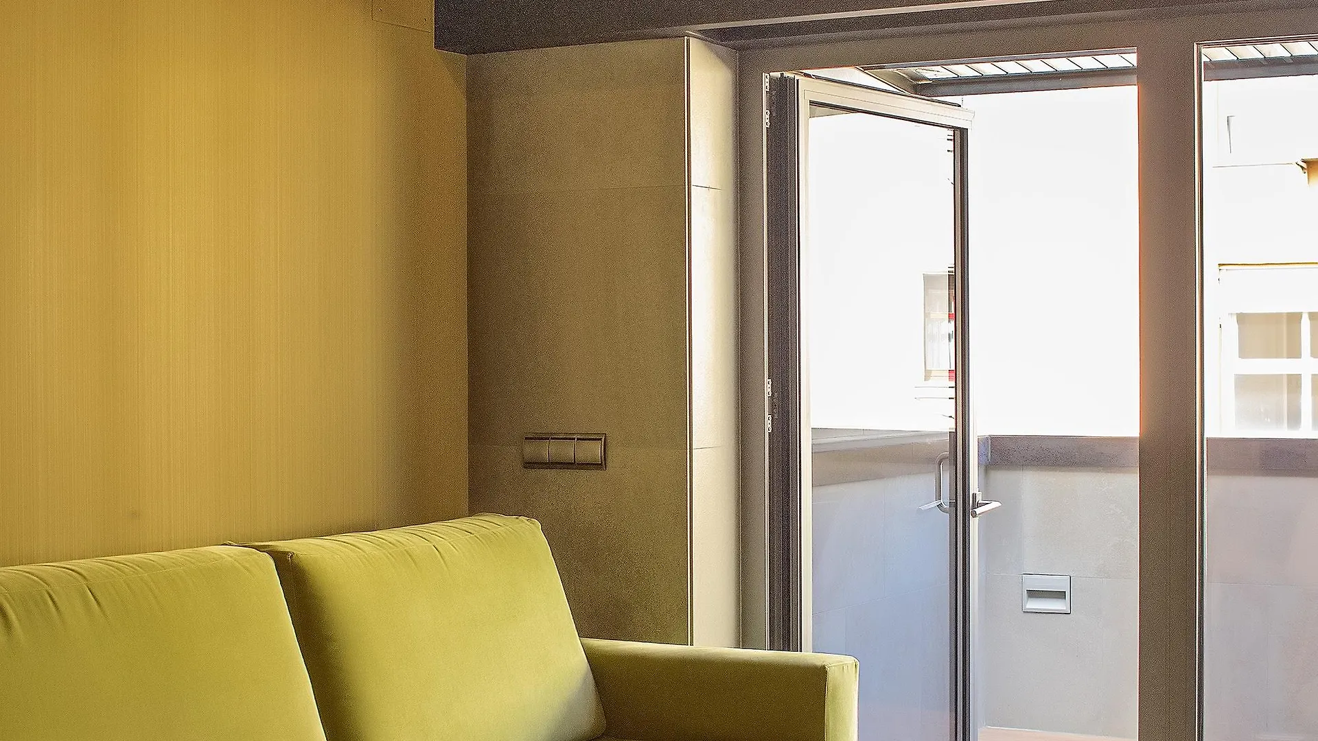 Apartamentos Suites Oficentro Deluxe Malaga