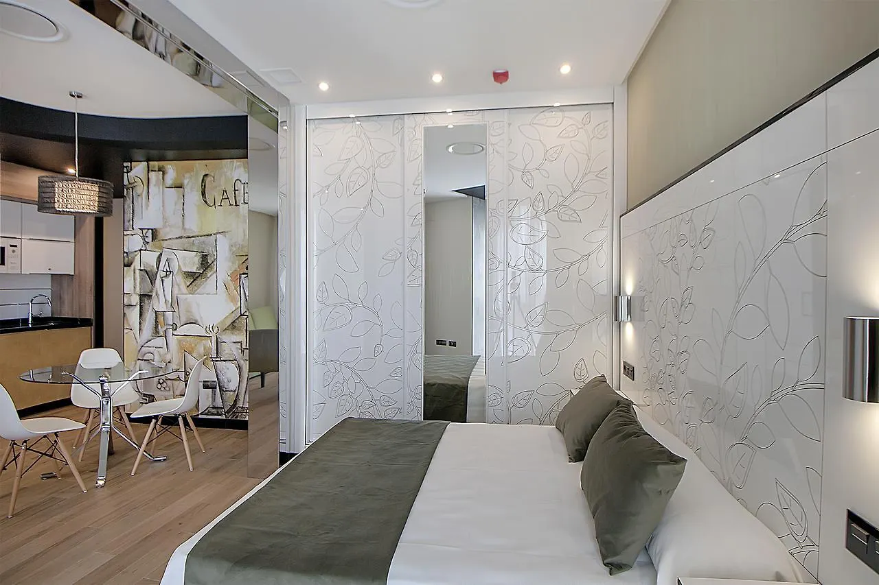 Apartamentos Suites Oficentro Deluxe Málaga Apartment